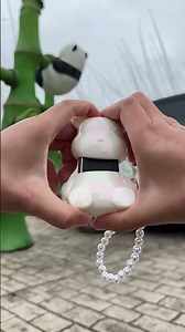 This Hello Kitty T-shirt with its ice-pattern design is so cute! It's so fresh and perfect for girls