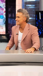 35K views · 1.8K reactions | El icónico momento de @robbiewilliams cantando “My way” en el Royal Albert Hall #elhormiguero #RobbieWilliamsEH | El Hormiguero | Facebook