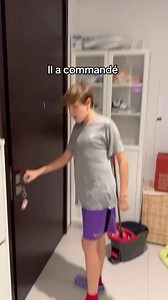 @neyto.cars est malade je crois #commande #burger | Thewalkinkdead