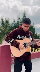 Y ll0ra mi Requinto con £ste Sanjuanito ❤️ | Yoder Chamba