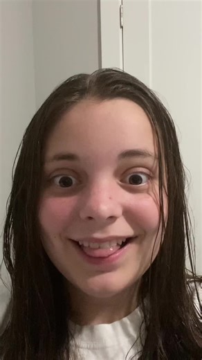 just to be clear with everyone this is a JOKE i am very excited for dreamsmp volume 2 … 😭☠️ #dreamsmp #dream #quackity #mcyt #foryoupage #greenscreen