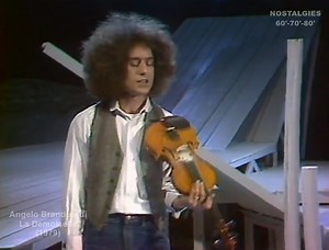 70's... "La Demoiselle" : adaptation française de "La pulce d'acqua", une chanson italienne qu'Angelo Branduardi avait composée et initialement enregistrée en 1977... #AngeloBranduardi | Nostalgies 60'-70'-80'