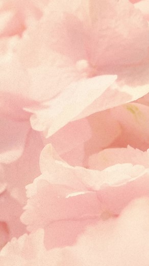 Dress up and go 🔆 Dorothy Perkins is bringing you all the latest styles this SS21 📸 We’ve got girly gingham prints, denim dreams and dresses that deserve to go out. ✨ Whatever your shape & style there is something for everyone! 🖤 Shop now https://bit.ly/33ggPxE #LoveDP | Dorothy Perkins