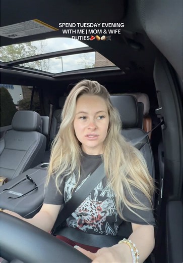 If yall don’t have these garlic butter steak & potatoes in your supper rotation… YOU ARE MISSING OUT. #ditl #eveningvlog