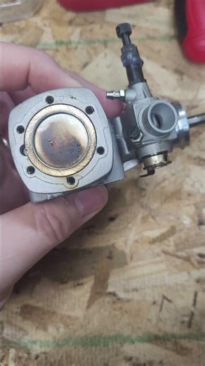 Magnum XLS 46 - Look At That Piston! #glowengine #nitroengine #modelengine