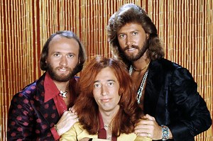 Our Love (Don't Throw It All Away) - Bee Gees - LETRAS.MUS.BR