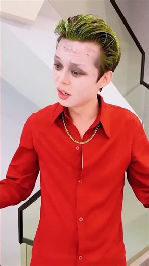 काले सफेद परित्यक्त ने कार्टून को धोखा दिया, और फिर बड़ी बात हुई। #funny #shorts #love