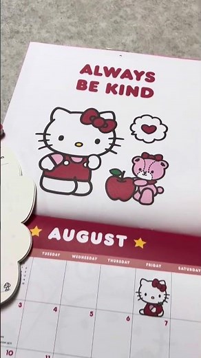 Hello Kitty Magic 🐱💅 Desk Transformation