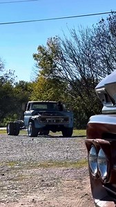 Rate this Cummins-powered 1963 Chevy C60!😲✨ 🎥: @brown_bros_grage #cumminsswapped #chevy #chevyc60 #c60 #c60trucks #c60dually #duallykings #dieseltrucks #squarebody #sqaurebodydually #texastrucks #towpig #turbo #12vswap #12valvemafia #12valvecummins #dieselsdaily #dieselarmy #dieselarmymagazine | Diesel Army