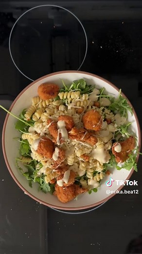 my favorite thing to meal prep for lunches!! sooo easy to make and so filling and delicious!! 🥗😋 #pastasalad #caesarsalad #salad #mealprep #mealpreprecipes