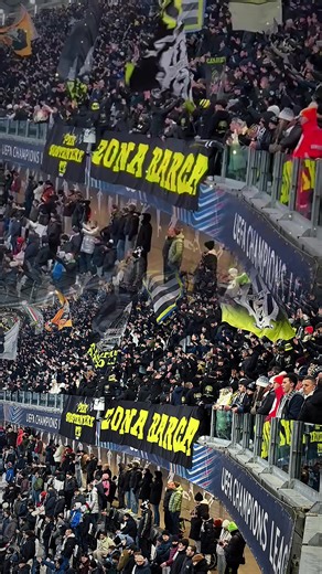 Zona Barca 🤍 🖤 #juve #juventus #ultras #primonovembre1897 #football
