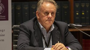 Govt to oppose ban on teaching ‘gender fluidity’ despite debate