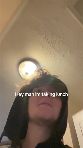 Navigating Lunch Breaks in Multilingual Workplaces