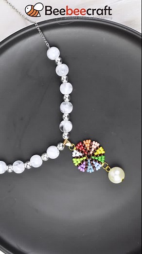 🌈🌈DIY Beaded Necklace. #diy #fyp #handmade #creative #jewelrymaking #necklace #beadednecklace #beading #beadwork #fashionjewelry #beebeecraft