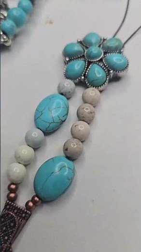 Beading Tip - Large Beads in Double Strand Designs #jewelrymaking #beadingtutorial #beading