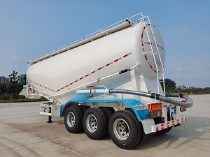 [Hot Item] Efficient Bulk Cement Tanker Semi-Trailer with Diesel Engine for Long-Distance