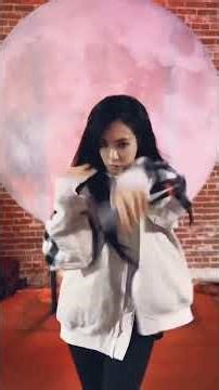 Tiffany Young begins a NEW era with a new label 🔥🎶