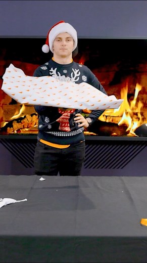 Anyone else frantically wrapping? 😆🎁 #F1 #McLaren #OscarPiastri | McLaren