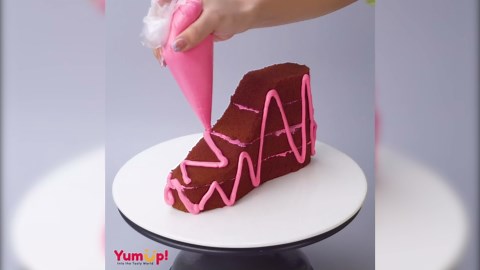 Doll Cakes with Colorful Dress Designs