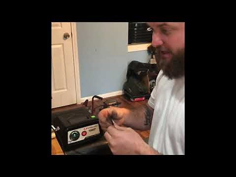 Electro chemical etching steel with battery charger and salt bath