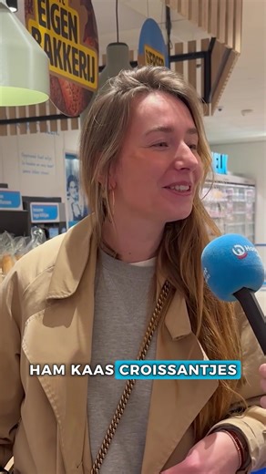 Hoogvliet heeft zóveel meer! Vers brood uit onze eigen bakkerij. Onze klanten vertellen wat ze het allerlekkerst vinden 🥐🍞 #hoogvliet #brood #croissant #vers #warmebakker