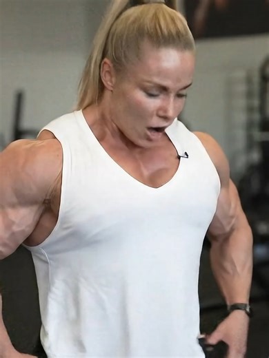 Muscle Flexing Techniques for Women