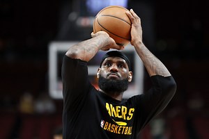 “Bird is an assassin, LeBron misses a little bit of that gene” - Chris Russo says he will take Larry Bird in the ‘peak of his career’ over LeBron James