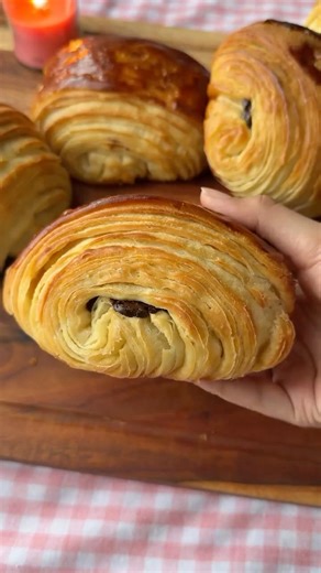 Chocolate croissant, chocolatine or Pain au chocolate- bake with me 🎀🥐