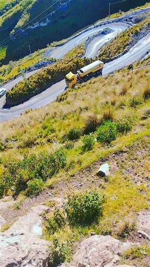 Videos de ALEX QUISPE (@alex.quispe.t.10) con “Sunset - Brian Tyler”