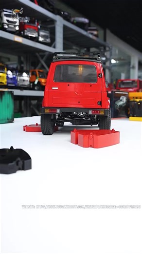 Ready for the ultimate off-road experience? The Capo Samurai has just landed, and it’s a game-changer! Not only is it super detailed, but it’s also customizable and built for serious fun. With features like working windows, a fully functional gear shift, and a metal chassis, this model brings the real thing to life! 🤩 #CapoSamurai #RCModels #OffRoadRC #ModelCars #DetailMatters #RCAddicts | Toucanhobby