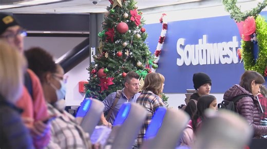 How to beat the crowds at SEA during the holiday rush