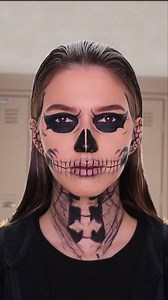 Tate Langdon Skull Makeup 💀 I think this might be my favorite look ever — should I do another AHS character next? #halloween2025 #tatelangdon #skeletonmakeup #halloweenmakeupideas #makeuptransition | Glam with Dee