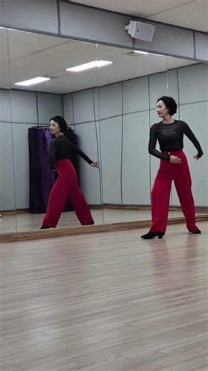 Our Melody - Line Dance | Advanced Rolling Count