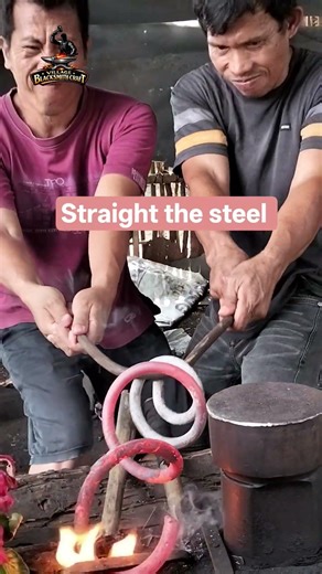 Satisfying works! Straightening the coil spring with manual methode 🔥 #handcraft #forgedfromiron