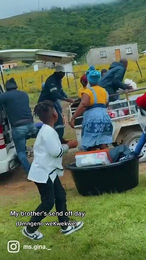 This is a part of a traditional ceremony that’s done by the Xhosa tribe called ulwaluko (initiation) #fyp #xhosa #explor #tiktok