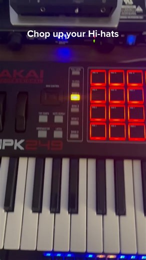 Chop up your hi-hats with the Akai Mpk249 #shorts #fyp #producer #songwriter #beats #production #music #uk #london