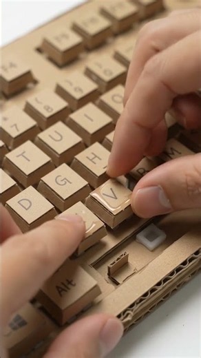 I Made a REAL Keyboard From Cardboard 🤯⌨️