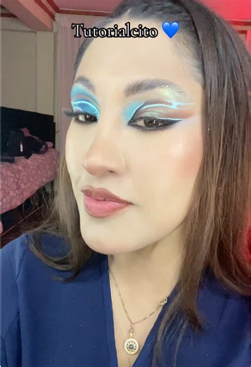 Tutorial de maquillaje azul #cursodemaquillaje #maquillajeazul #tutorialmaquillaje