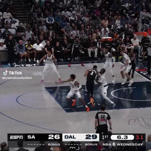 Slenderman Halloween Costume Ideas for NBA Fans