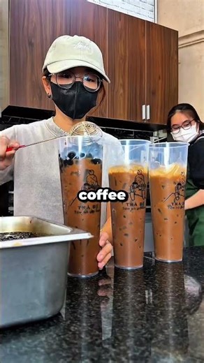 This is how expensive coffee shops trick you every time #shortvideo #scam