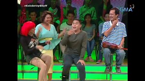 #CelebrityBluff #Highlights: English ba kamo? O ibang lenggwahe pa? Kayang-kaya makipagsabayan ng bluffers natin d'yan 'no! 🤣 Visit bit.ly/2SVjPu5 for more Celebrity Bluff videos! | GMA Network