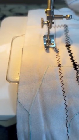 Necchi 3205FA Sewing Machine -tested W/pedal, Manual, Accessories Free Arm- Works Great! - Etsy