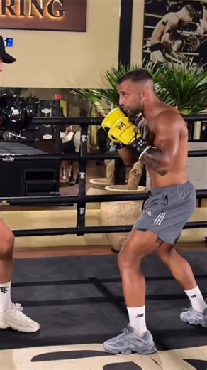 Punch Smart Boxing | Coaches on Instagram: "There’s a reason good hooks look effortless. It’s not power - it’s mechanics. Full video now available on Youtube. #boxing #boxingtraining #boxingdefense #boxingfundamentals #punchsmart"