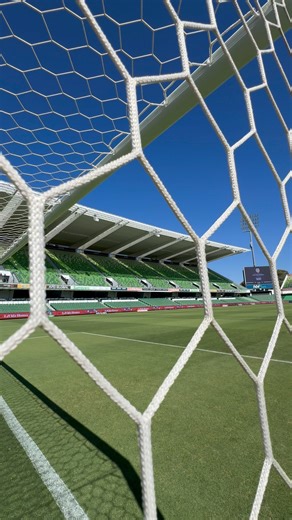 Picture Perfect 🤩 The stage is set for tonight’s Round 13 fixture at HBF Park! With a larger crowd expected, please allow extra time to get through the gates. See you all soon. La Vida Homes #PERvBRI #ONEGlory | Perth Glory