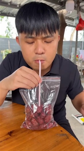 Vacuum Seal a Bag with a Straw – Genius Life Hack.