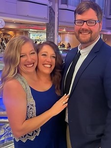 82K views · 450 reactions | “They’re married to the same man—and now raising a child together.” Conjoined twins Abby and Brittany Hensel just shared rare family moments, but it’s the photo of their daughter that truly stunned viewers ‍‍ See the picture in the comments  | People's stories | Facebook