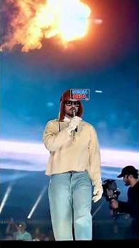 Cazzu, Duki, Khea y Bad Bunny cantando “Loca Remix” en vivo (4K)