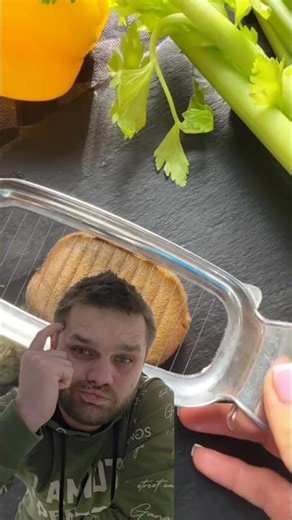 What do you use to slice a kiwi?