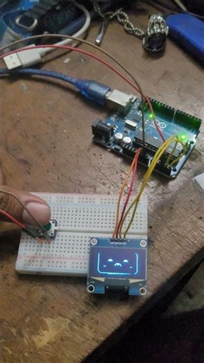 prototyping a mochi bot #mkbhd #arduino #arduinoproject #robotics #tech #mrwhosetheboss #makerbot