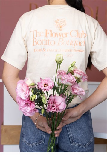 Estas flores NO pasan el control de calidad de bonito bouquet🧐 Agenda tu bouquet👇🏻 3121939962 📍Felipe Sevilla del río #50 local1 ⏱️L-V8:30am- 7:30pm S 8:30-5:00pm #flores #floreria #fyp